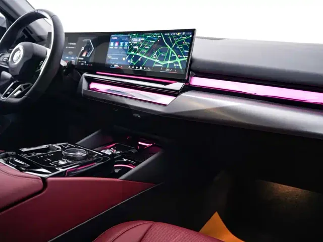 BMW 5 Series — Фото автомобиля 25