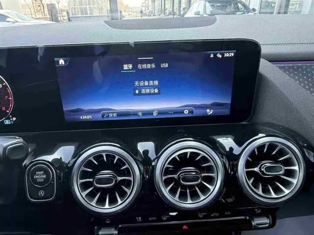 Mercedes-Benz GLA-Class — Фото автомобиля 9