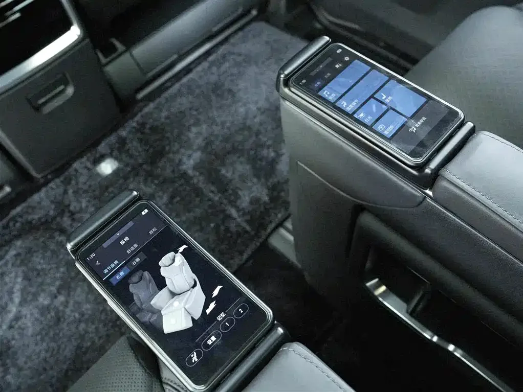 Toyota Alphard 2024 Hybrid 2.5L Prestige Edition — Фото автомобиля 20
