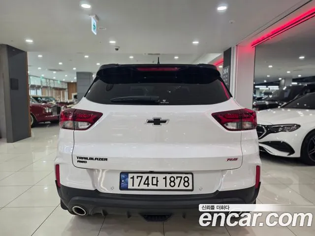 ChevroletGMDaewoo Trailblazer Trailblazer 1.3 турбо 4WD — Фото автомобиля 6