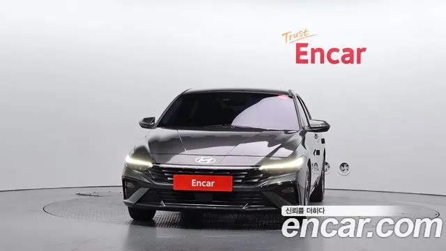 Hyundai Avante CN7 — Фото автомобиля 3