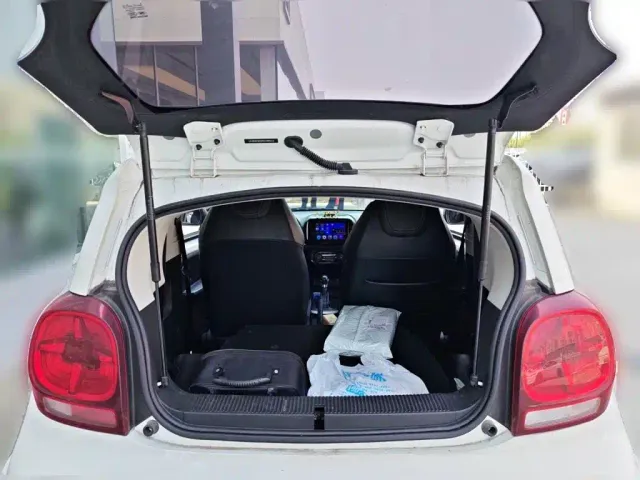 Roewe Clever — Фото автомобиля 15