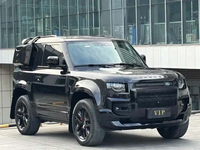 Land Rover Defender — Фото автомобиля 3