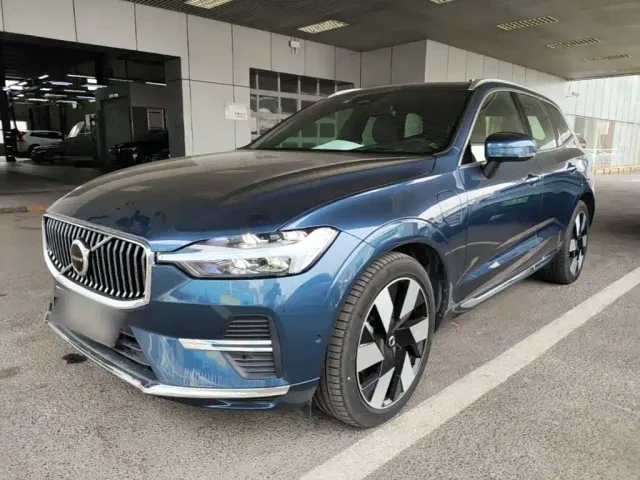 Фотография автомобиля — Volvo XC60