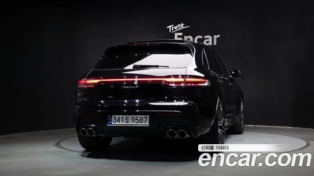 Porsche Macan — Фото автомобиля 4
