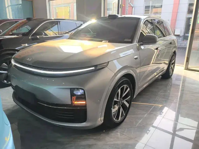 Фотография автомобиля — Li Auto L7