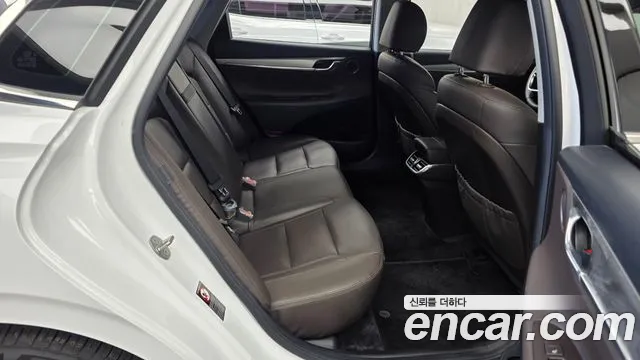 Hyundai Grandeur (New) Hybrid — Фото автомобиля 18