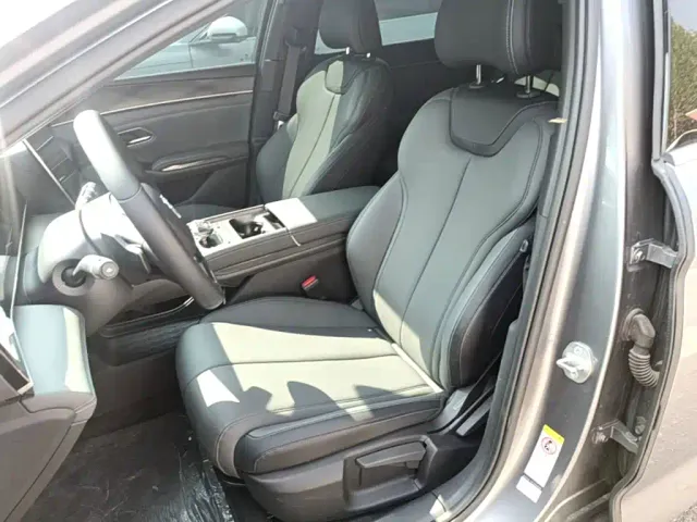 BYD Qin L — Фото автомобиля 14