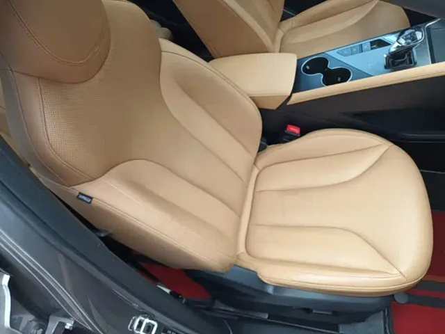 Roewe RX5 — Фото автомобиля 24