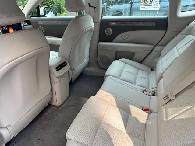 IM Motors LS6 — Фото автомобиля 11