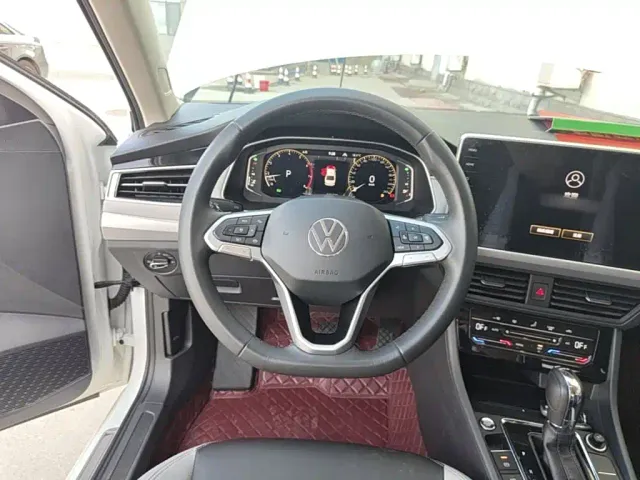 Volkswagen Bora — Фото автомобиля 10