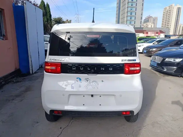 Wuling Hongguang Mini EV — Фото автомобиля 5