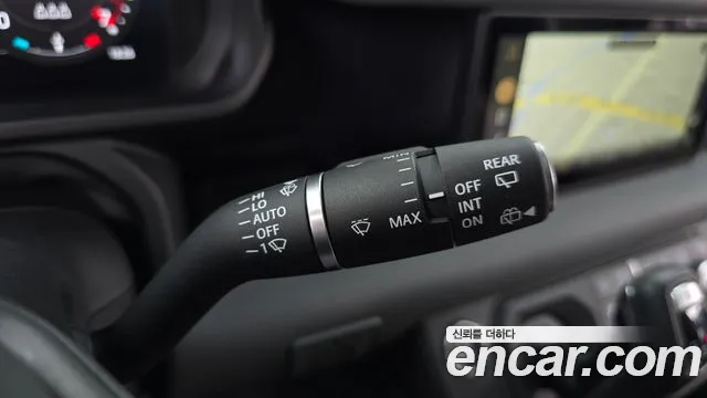 Land Rover Defender Defender (L663) 110 P300 X-Dynamic SE — Фото автомобиля 15