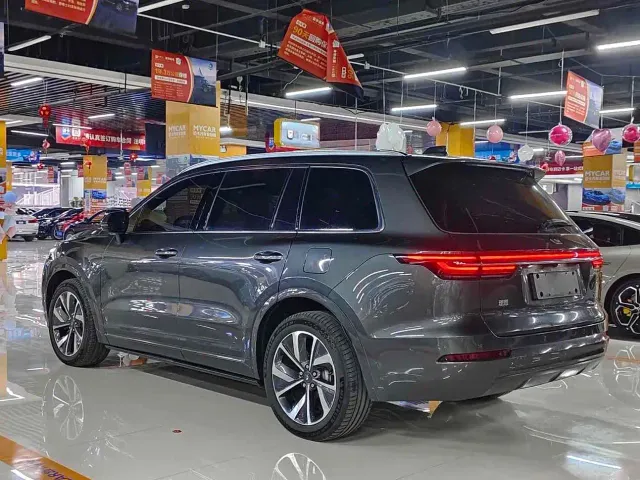 Li Auto ONE — Фото автомобиля 6
