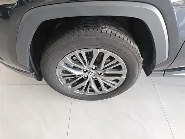 Toyota Wildlander — Фото автомобиля 22