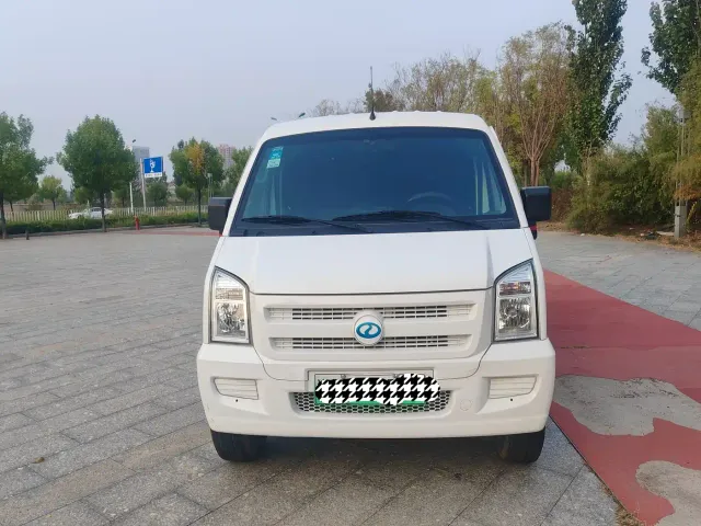 Ruichi New Energy EC35 — Фото автомобиля 2