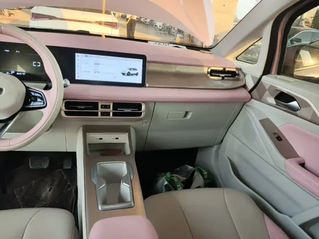Geely Geometry E Firefly — Фото автомобиля 12