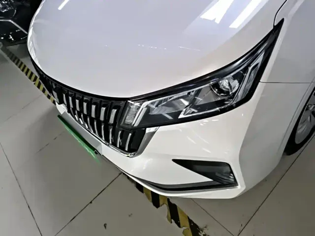 Wuling Jiachen — Фото автомобиля 23