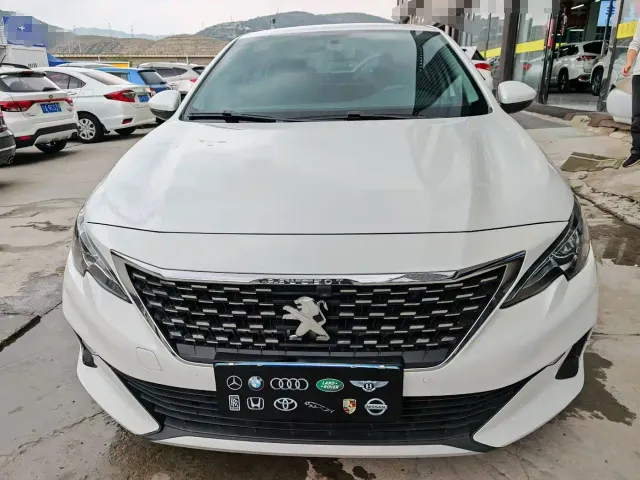 Peugeot 408 — Фото автомобиля 2
