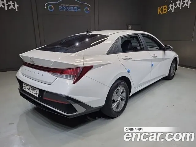 Hyundai Avante — Фото автомобиля 6