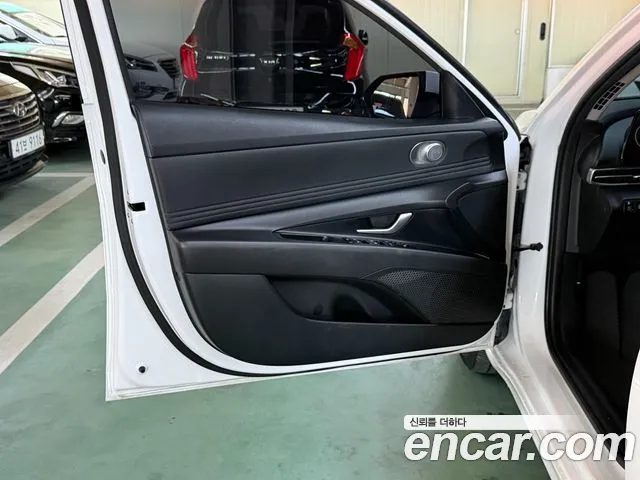 Hyundai Avante CN7 — Фото автомобиля 18