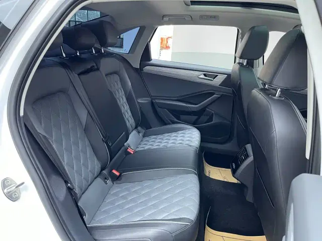 Volkswagen Sagitar — Фото автомобиля 16