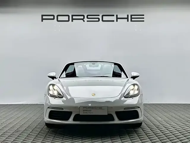 Porsche 718 — Фото автомобиля 2
