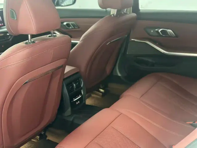 BMW 3 Series — Фото автомобиля 5