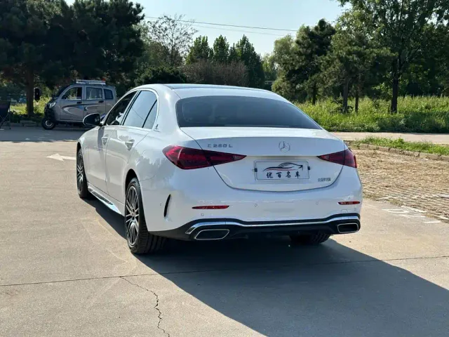 Mercedes-Benz C-Class — Фото автомобиля 4