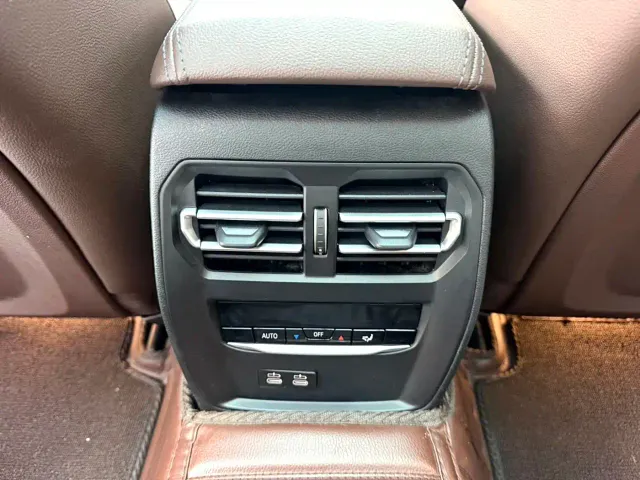 BMW 3 Series — Фото автомобиля 12