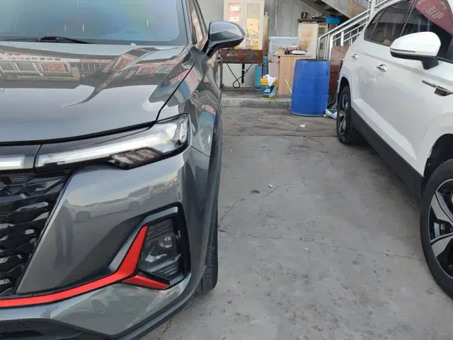 Changan CS35 Plus — Фото автомобиля 5