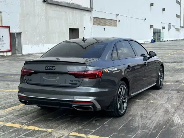 Audi A4L — Фото автомобиля 6