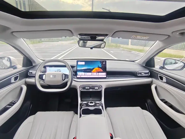 Geely Galaxy Stellar 6 — Фото автомобиля 9