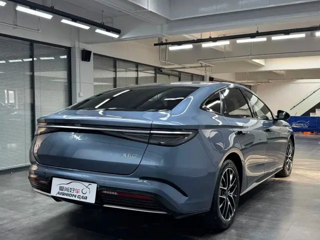 BYD Seal 07 DM-i — Фото автомобиля 7