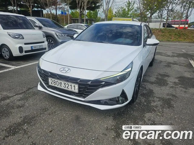 Hyundai Avante — Фото автомобиля 2