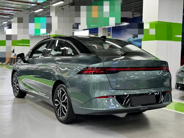 Xpeng P5 — Фото автомобиля 8