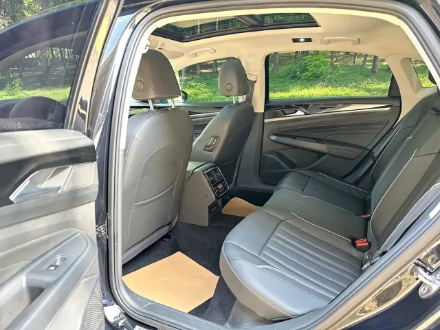 Volkswagen Passat — Фото автомобиля 6