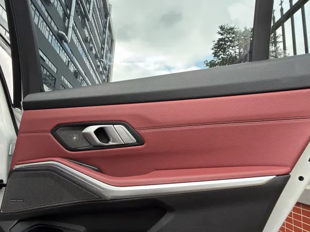 BMW 3 Series — Фото автомобиля 19