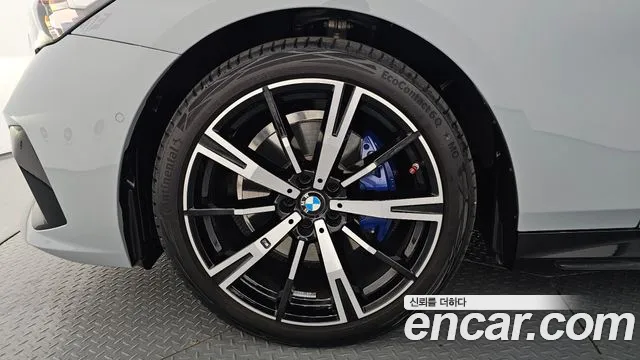 BMW 5-Series 5 серия (G60) 530i xDrive M Sport — Фото автомобиля 5