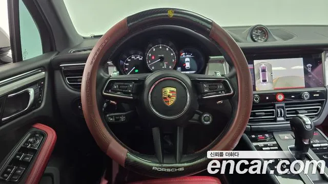 Porsche Macan — Фото автомобиля 13