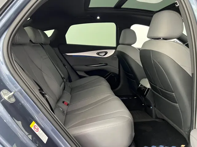 BYD Seal 07 DM-i — Фото автомобиля 12