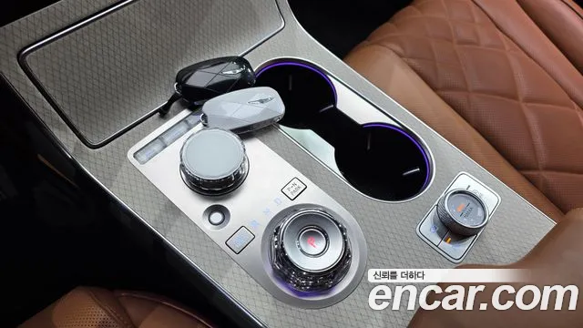 Genesis GV80 — Фото автомобиля 12