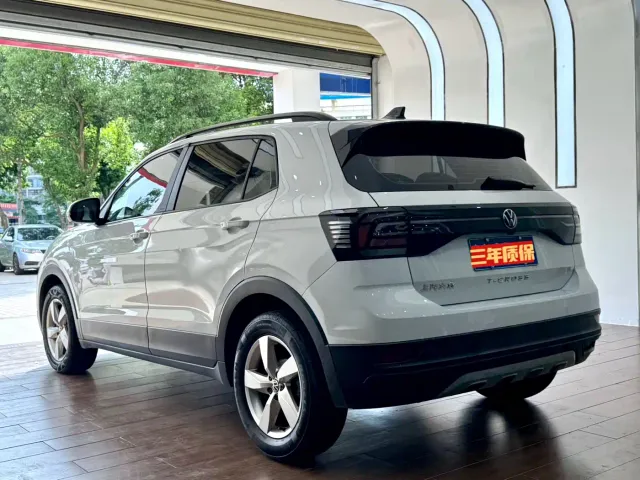 Volkswagen T-Cross — Фото автомобиля 16
