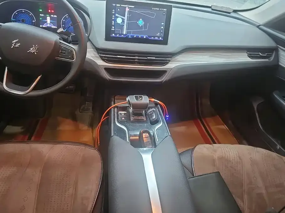 Hongqi Hongqi E-QM5 2024 Model 610km PLUS — Фото автомобиля 16