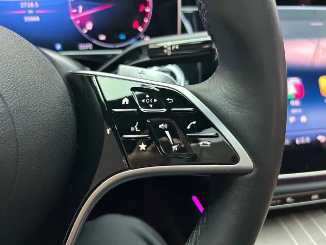 Mercedes-Benz E-Class — Фото автомобиля 26