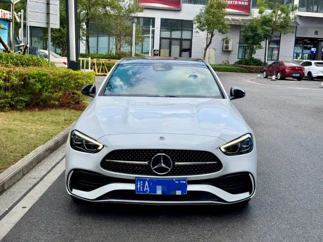 Mercedes-Benz C-Class — Фото автомобиля 2