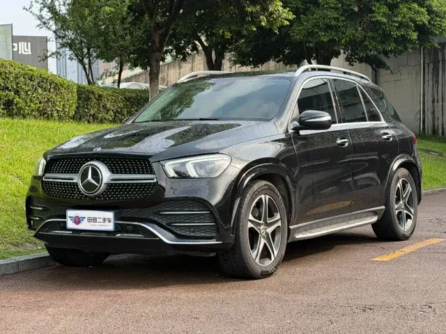 Фотография автомобиля — Mercedes-Benz GLE-Class
