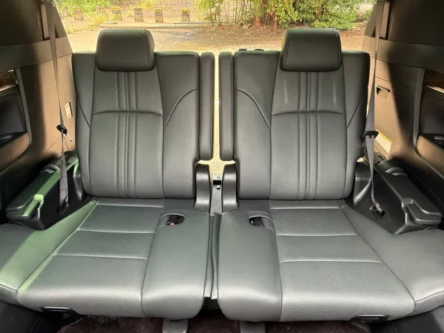 Toyota Alphard — Фото автомобиля 11