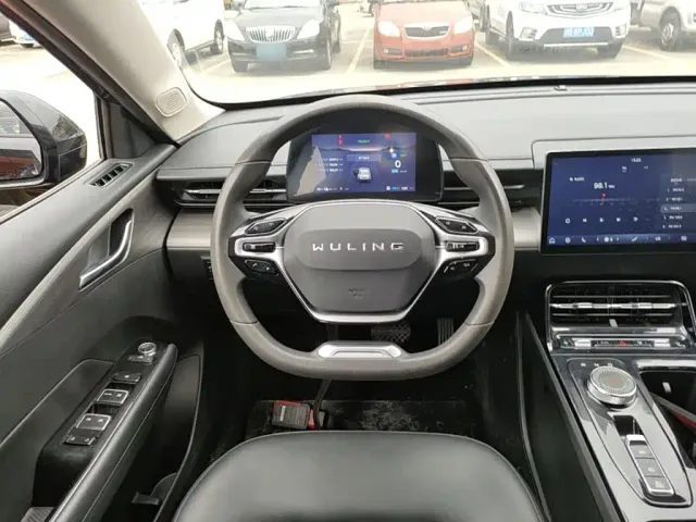 Wuling Starlight — Фото автомобиля 10
