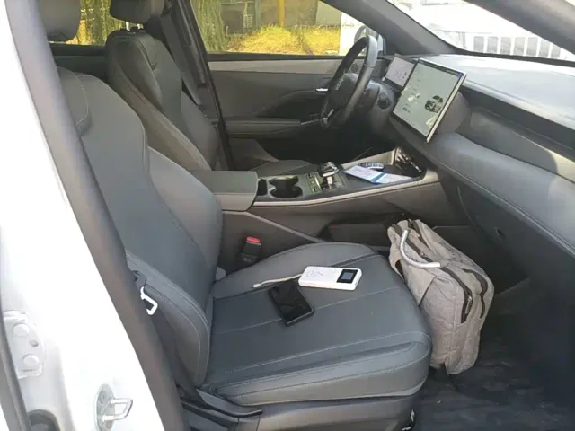 BYD Qin PLUS — Фото автомобиля 24
